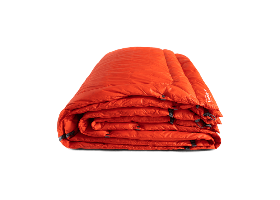 Studio Image Kammok Trail Quilt Firebelly 30°F Folded.