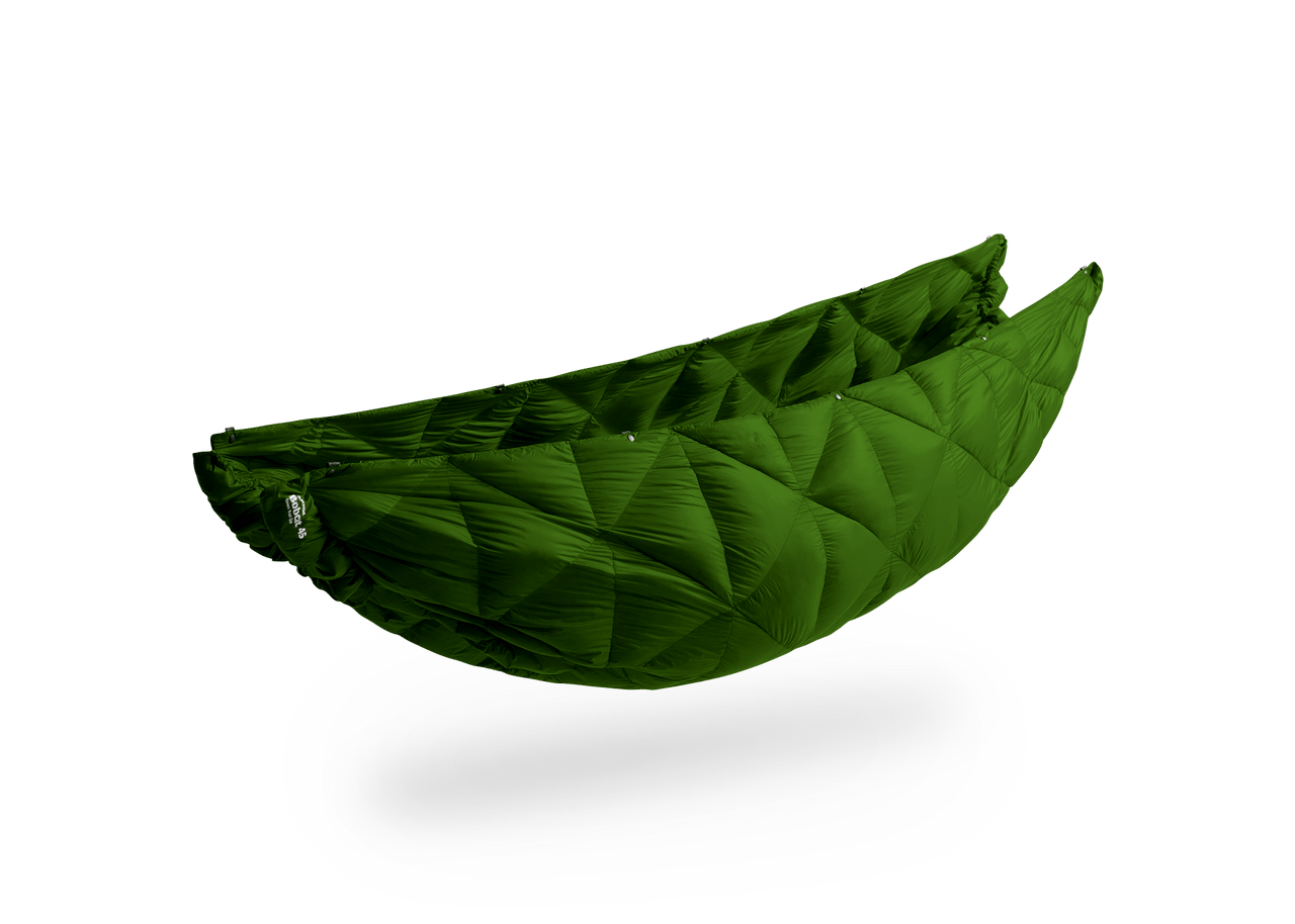 Kammok Trail Quilt Bobcat 45°F iin underquilt mode.