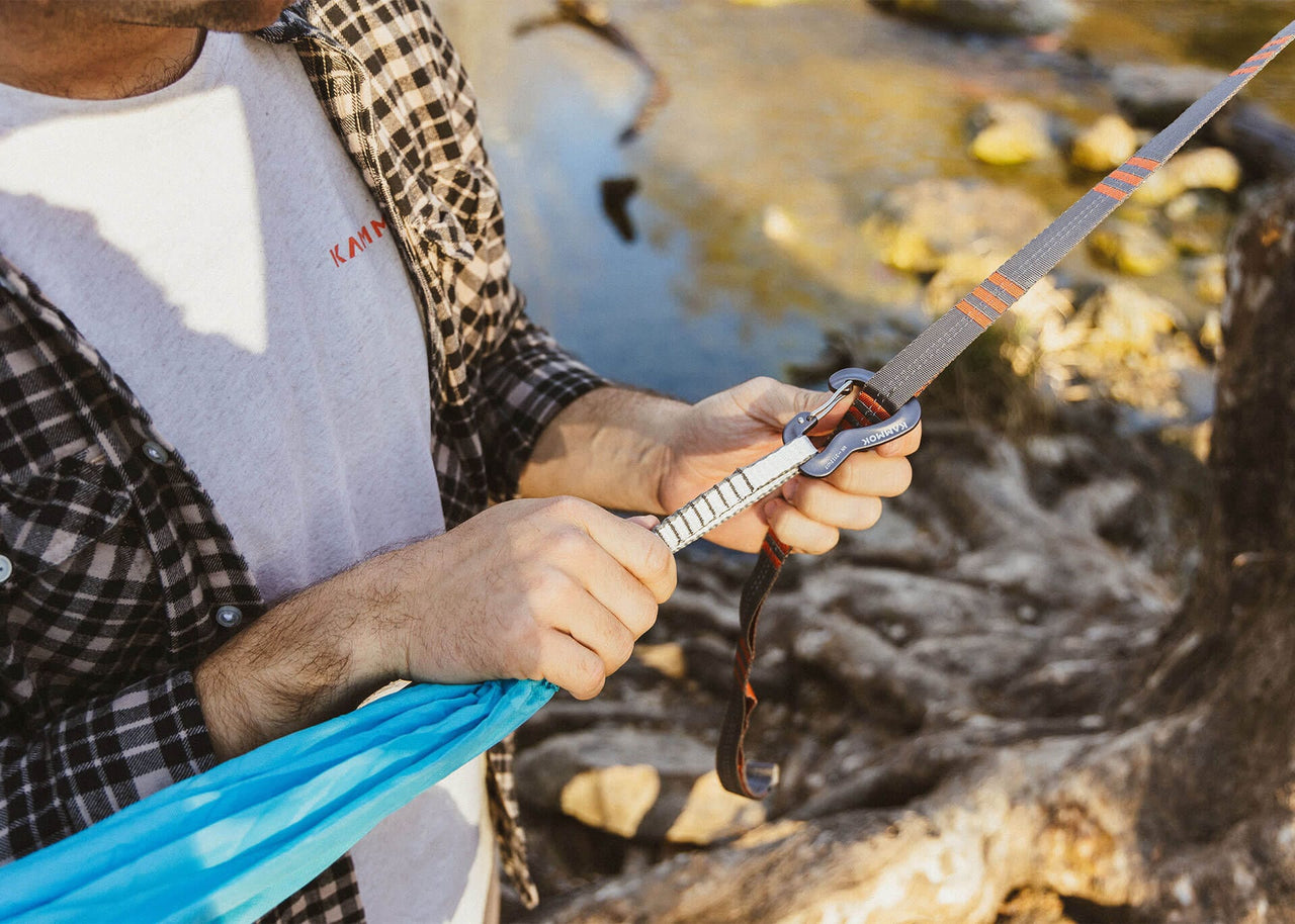 Connecting a Hammock Roo Single to our Python Hammock Straps.