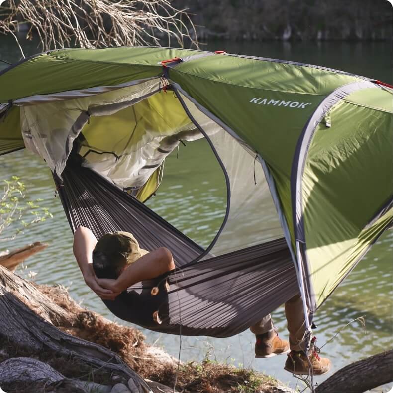 Hanging hammock outlet tent